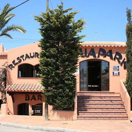 Bahia Park Hotell Cala En Porter  Exteriör bild