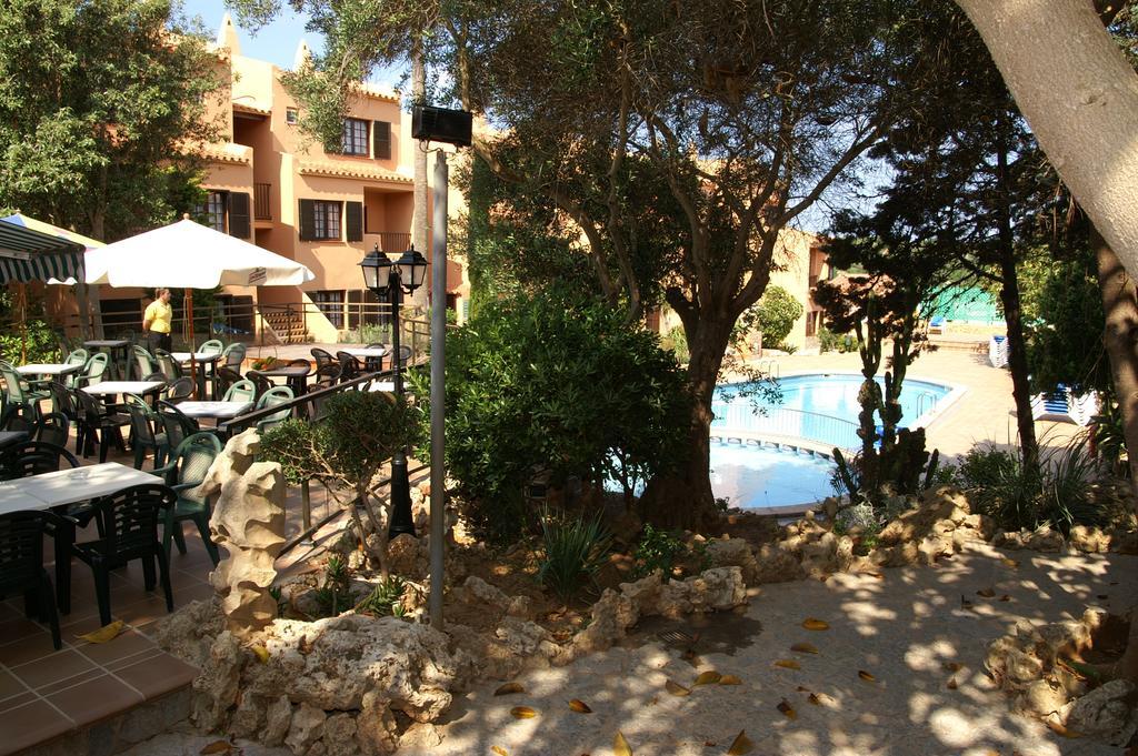 Bahia Park Hotell Cala En Porter  Exteriör bild